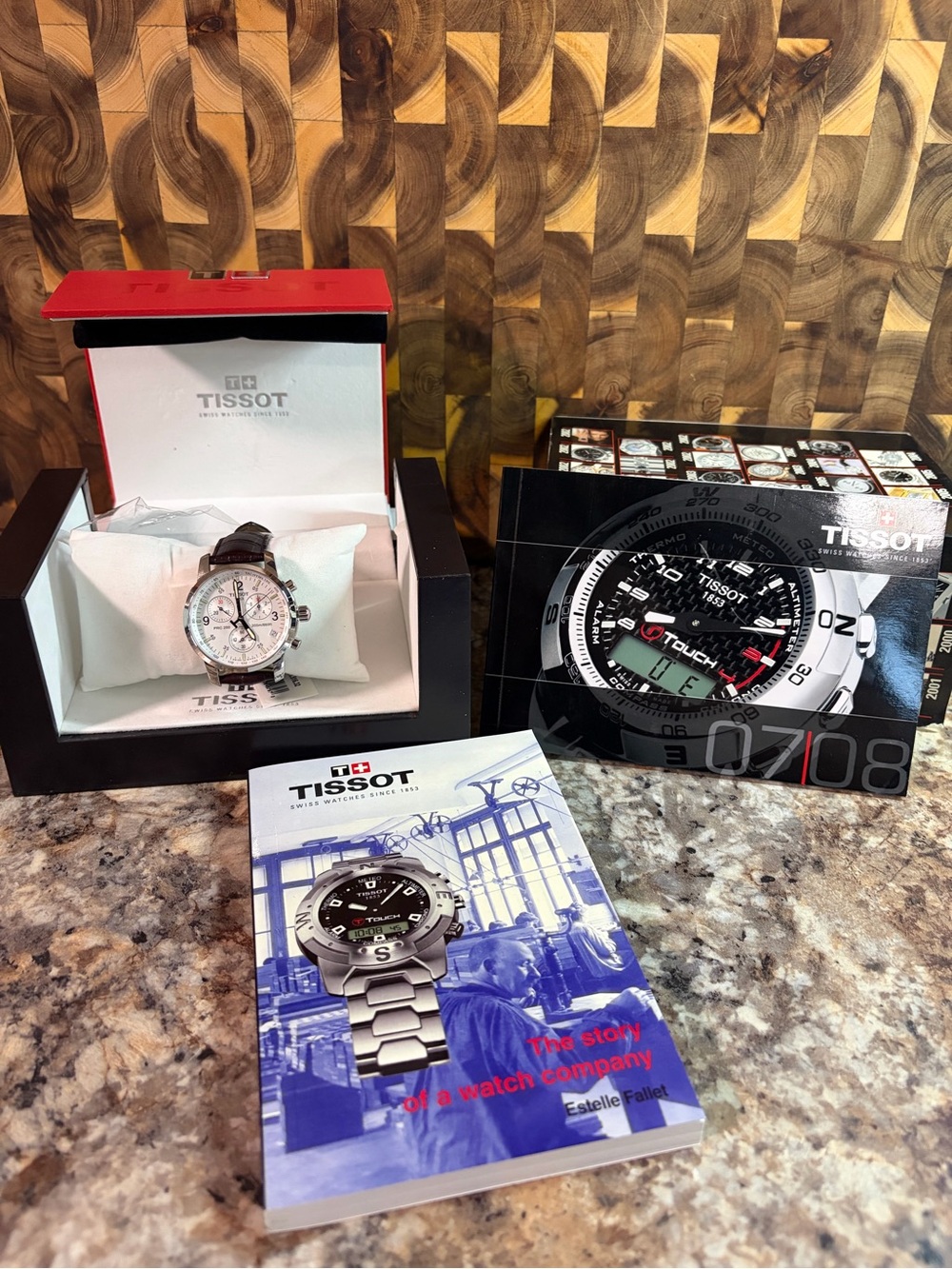 Tissot PRC200 Chronograph T17.1.516.32 NOS 39mm White Dial Full Set